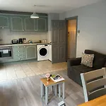 Chapel Place, Town Centre Apartament